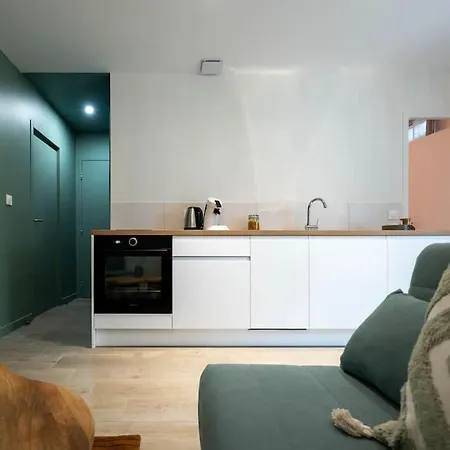 Apartment Le Coussin Lyonnais, T2 Coeur Anse