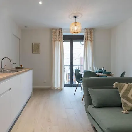 Apartment Le Coussin Lyonnais, T2 Coeur Anse
